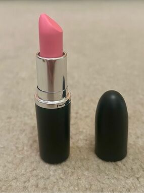 MAC M·A·Cximal Sleek Satin Lipstick *Saint Germain* Full Size